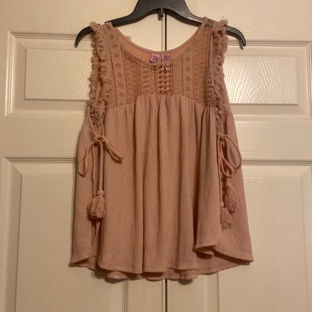 Super cute tank top